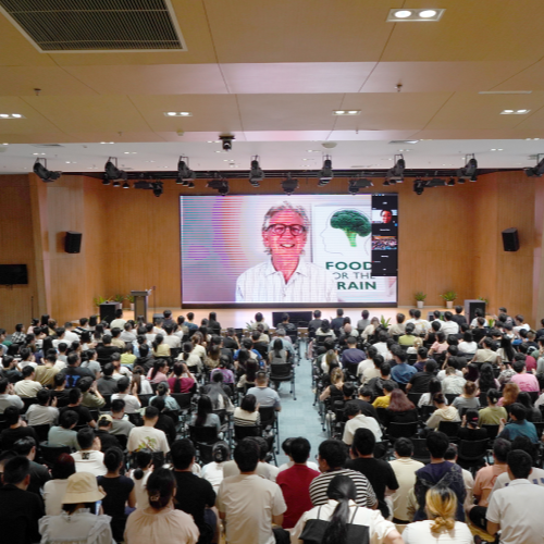 携手全球营养学界“教父”，推动中国银发人群健康管理水平和品牌双升级！